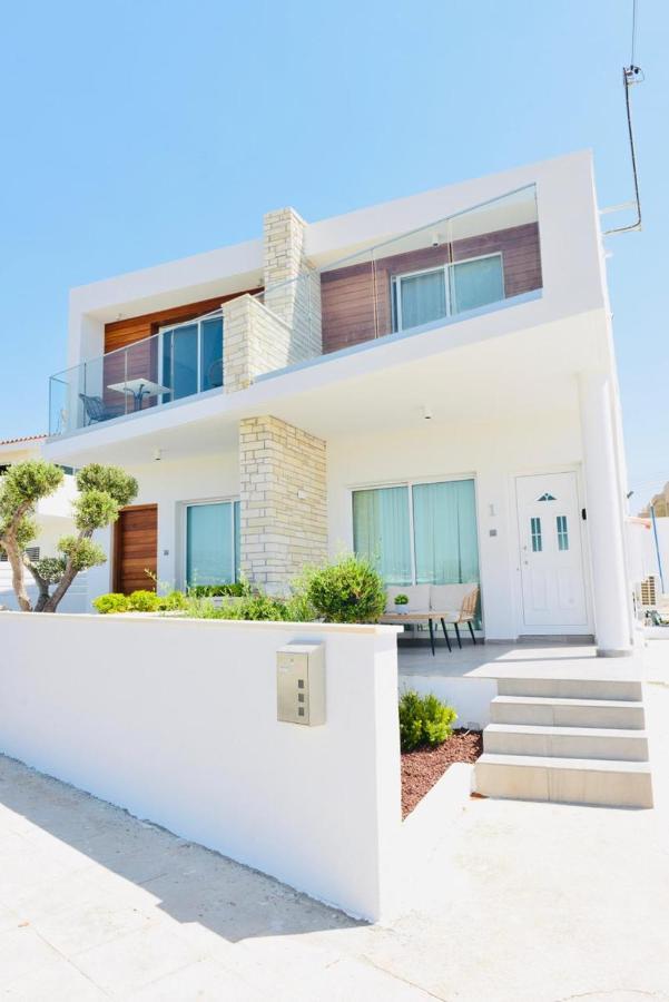 Melanos Residence 2 Bdrm Townhouse With Private Pool Хлоракас Экстерьер фото