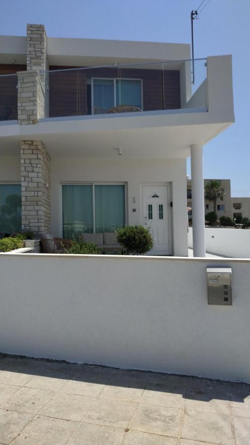 Melanos Residence 2 Bdrm Townhouse With Private Pool Хлоракас Экстерьер фото