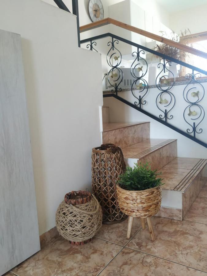 Melanos Residence 2 Bdrm Townhouse With Private Pool Хлоракас Экстерьер фото