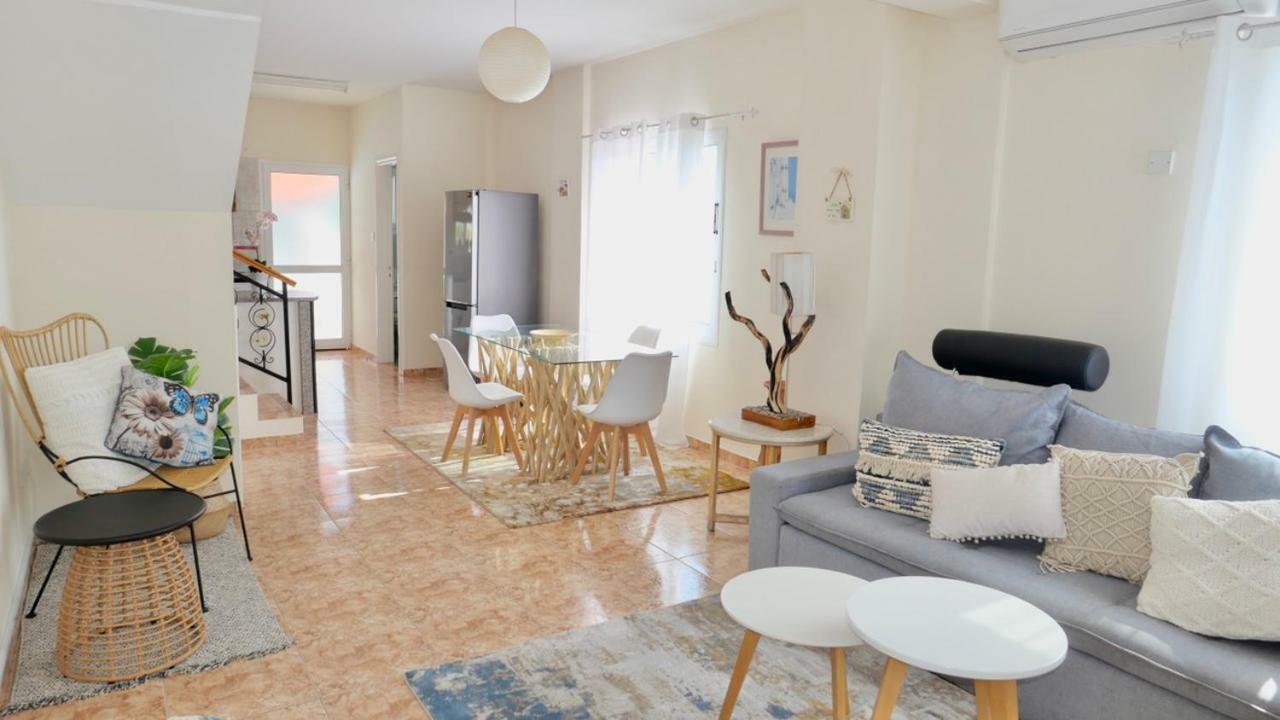 Melanos Residence 2 Bdrm Townhouse With Private Pool Хлоракас Экстерьер фото